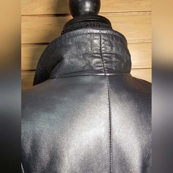 Damselle Metallic Lambs Leather Minimalist Jacket, Small, Zip Close, Collar SOFT - Picture 5 of 12